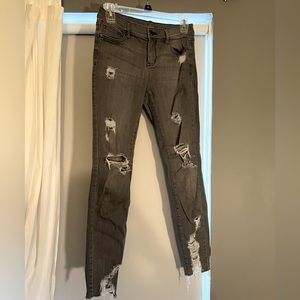 Ripped skinny jeans